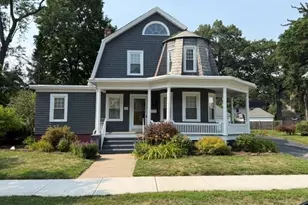 20 Woodlawn Pl, Longmeadow, MA 01106 - Photo 1