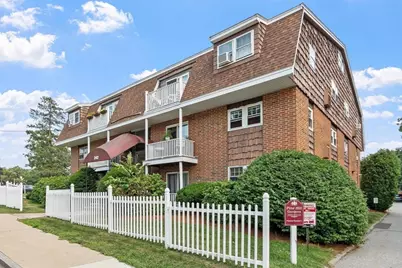 242 Mount Vernon St #6, Lawrence, MA 01843 - Photo 1
