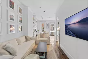 4 Cazenove St, Boston, MA 02116 - Photo 1