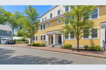 129 Merrimac #9, Newburyport, MA 01950 - Photo 1
