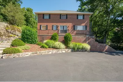 12 Parkway Dr, Saugus, MA 01906 - Photo 1