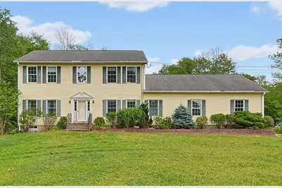 30 Pearl St, Upton, MA 01568 - Photo 1