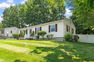 5 Aspen Rd, Springfield, MA 01128 - Photo 1