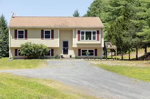 133 Pleasant St, Plympton, MA 02367 - Photo 1