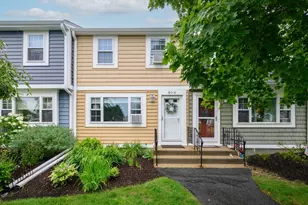 4 Lydon Ln, Halifax, MA 02338 - Photo 1