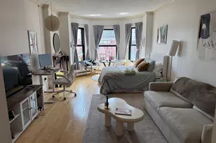 160 Commonwealth Ave, Boston, MA 02116 - Photo 1