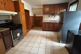 52 Pine St, Malden, MA 02148 - Photo 1