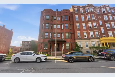 456 Maple St #3FL FL, Holyoke, MA 01040 - Photo 1