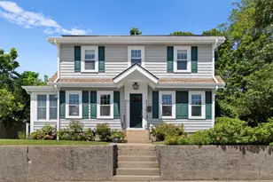 25 Bay View Ave, Plymouth, MA 02360 - Photo 1
