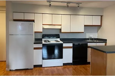 10 Roberts St #21, Somerville, MA 02145 - Photo 1