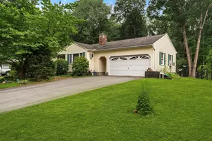 22 Carillon Cir, Easthampton, MA 01027 - Photo 1