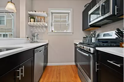 236 E #2, Boston, MA 02127 - Photo 1