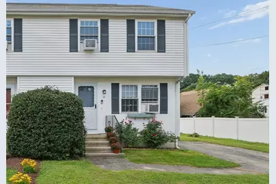 14 Phoenix St, Worcester, MA 01604 - Photo 1