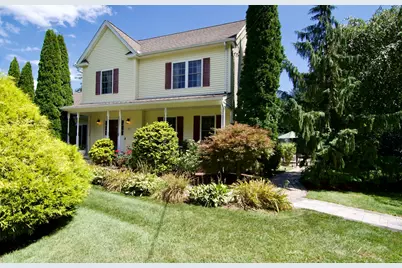 29 Skinner Rd, East Windsor, CT 06016 - Photo 1
