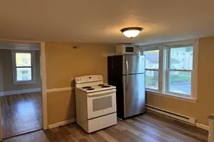 31 Prospect St, Webster, MA 01570 - Photo 1
