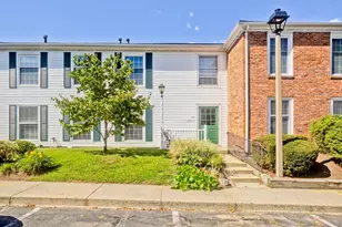 40 Yorktown Dr, Springfield, MA 01108 - Photo 1