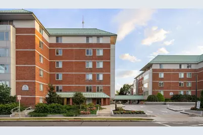 193 Oak St #205E, Newton, MA 02464 - Photo 1