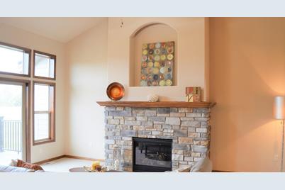 3400 Walnut Trail Waukesha Wi 53188 Mls 1635592 Coldwell Banker