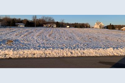 506 Pine Ridge Ave #Lt2, Howards Grove, WI 53083 - Photo 1