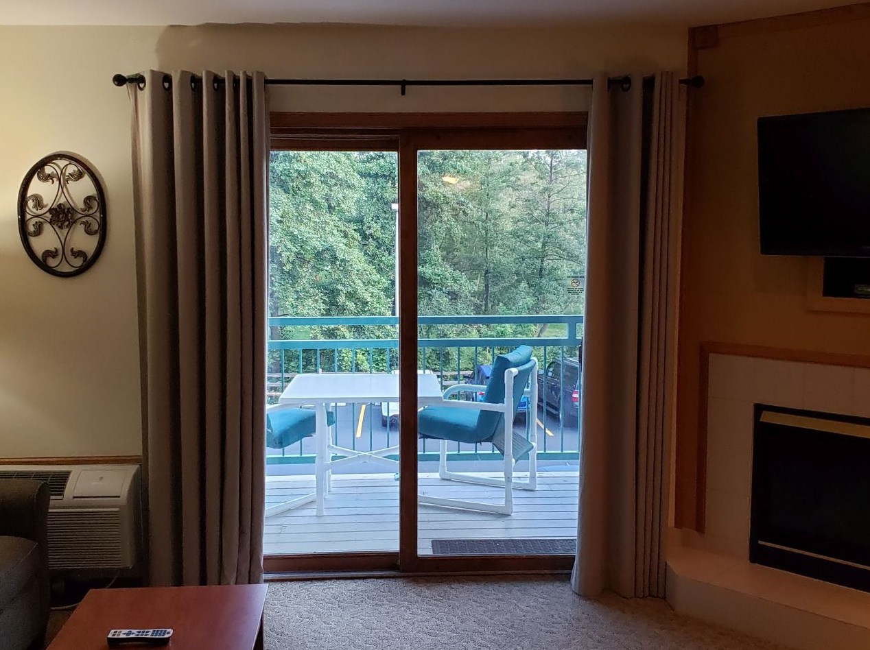 111 Center St #238, Lake Geneva, WI 53147