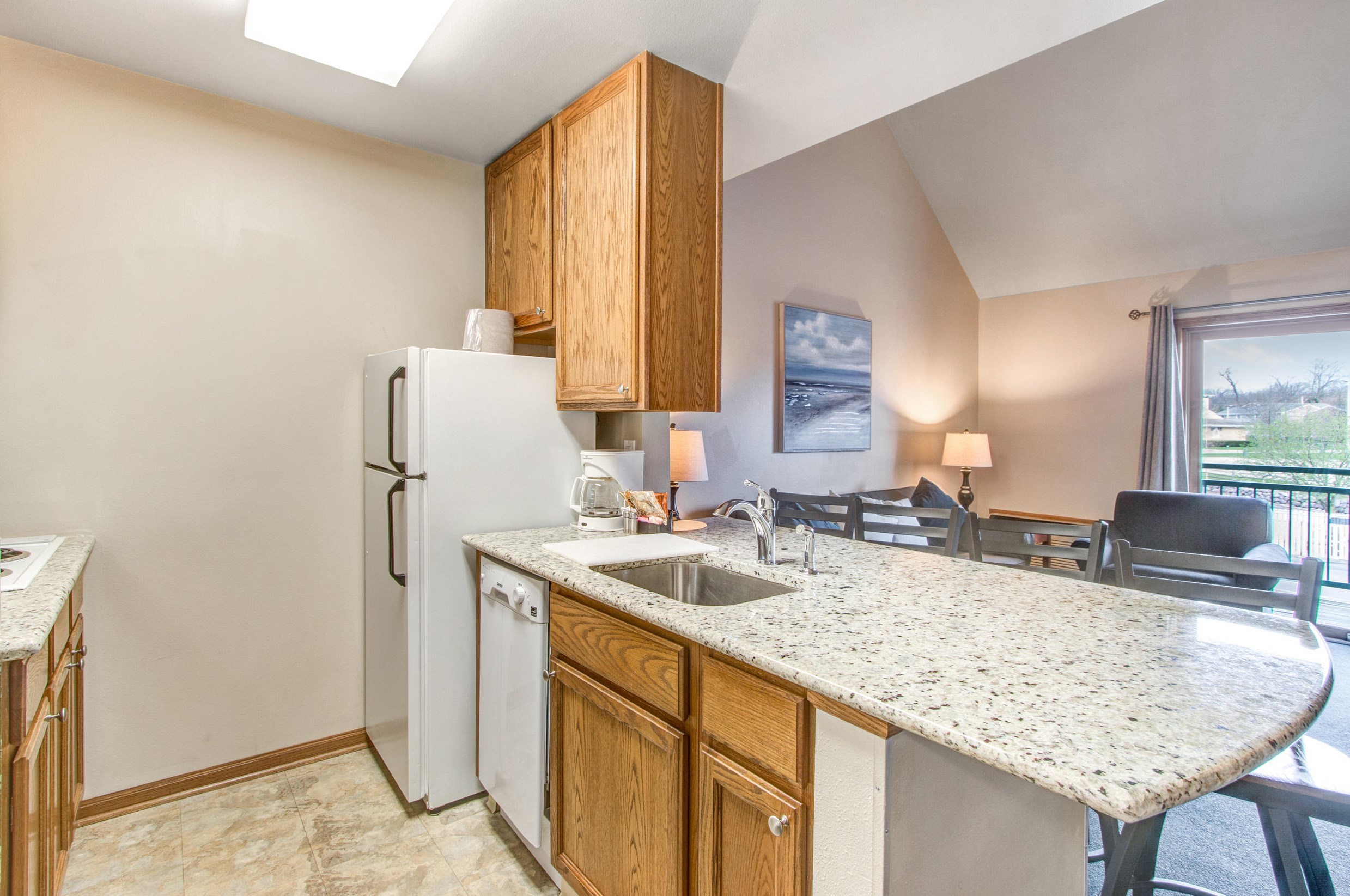 111 Center St #425, Lake Geneva, WI 53147