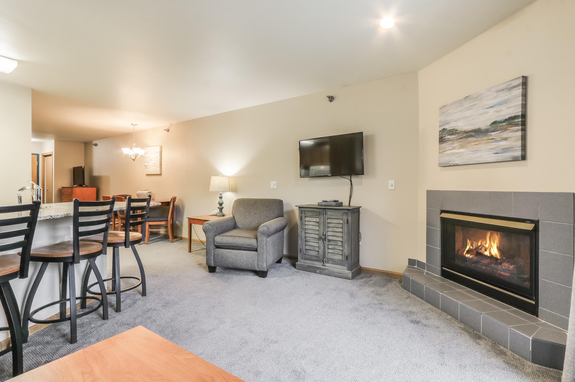 111 Center St #239, Lake Geneva, WI 53147