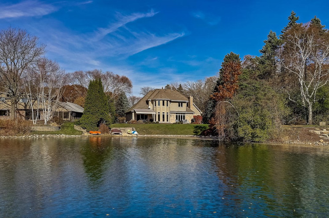 3603 Standish Ln, Racine, WI 53405-4755