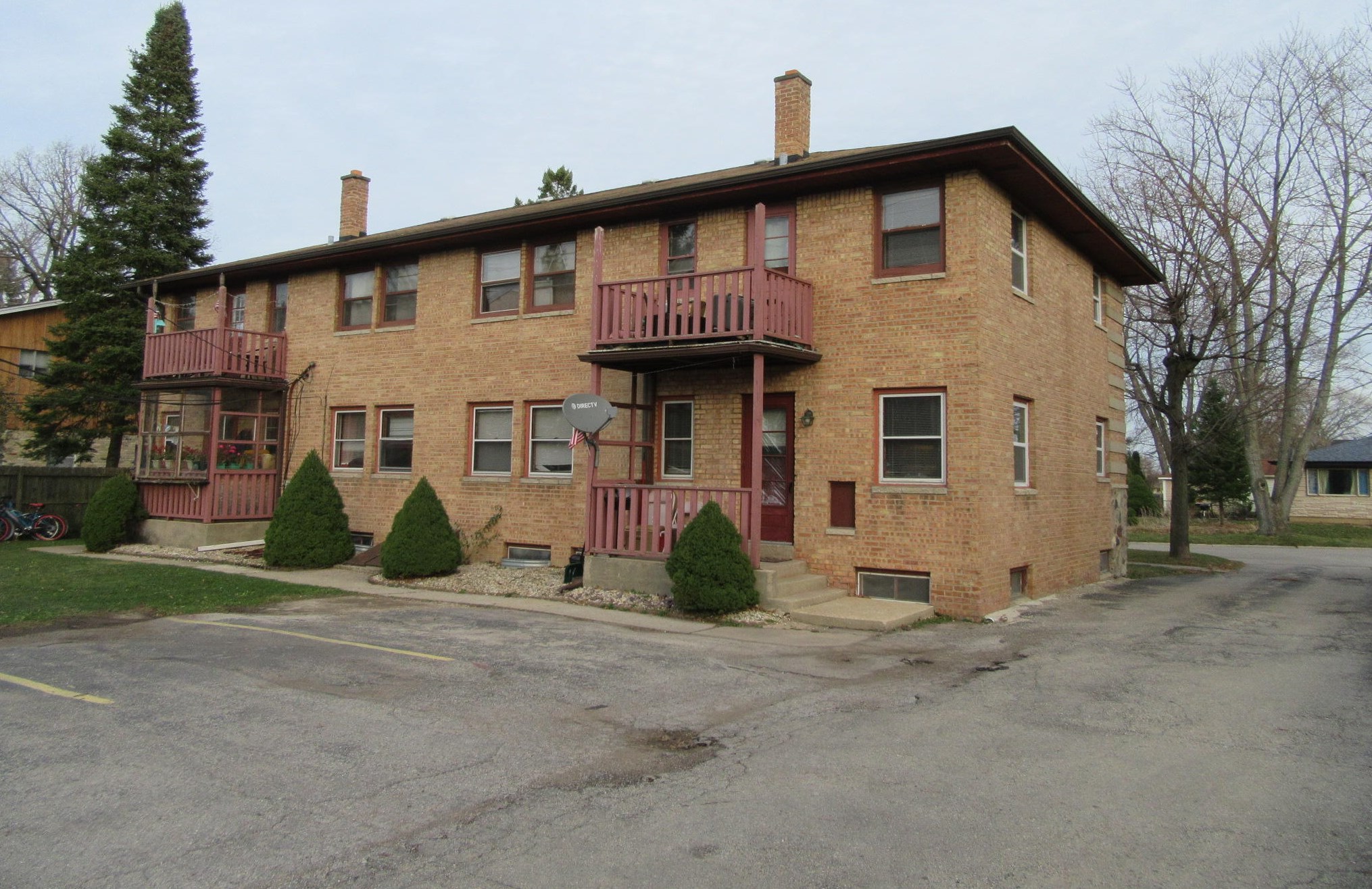 3508 9th Ave, South Milwaukee, WI 53172-3862