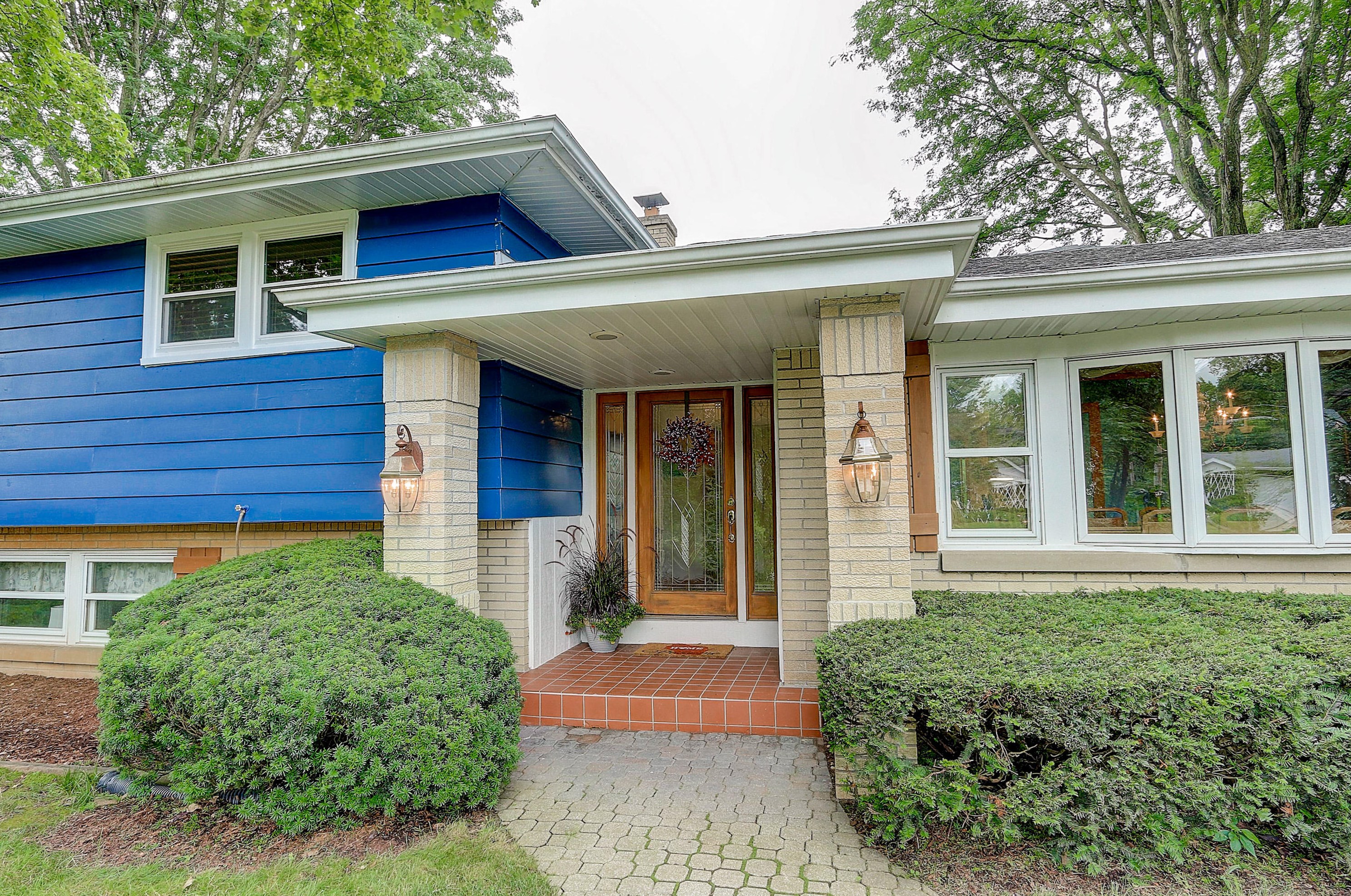 18325 Harvest Ln, Brookfield, WI 53045-5446