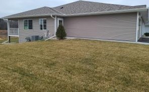 1371 S Wilson Ave, Hartford, WI 53027