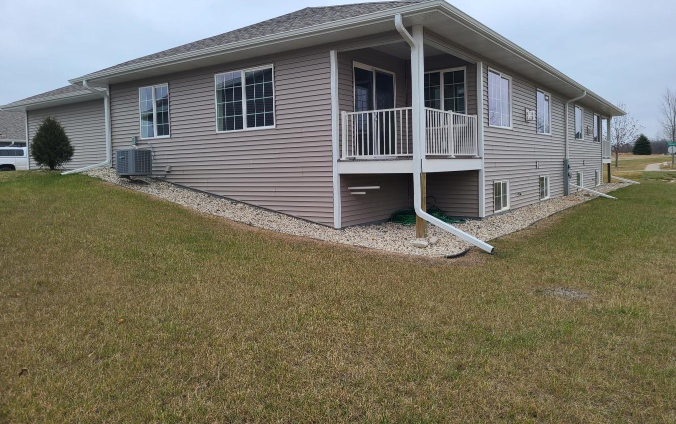 1321 Wilson Ave, Hartford, WI 53027