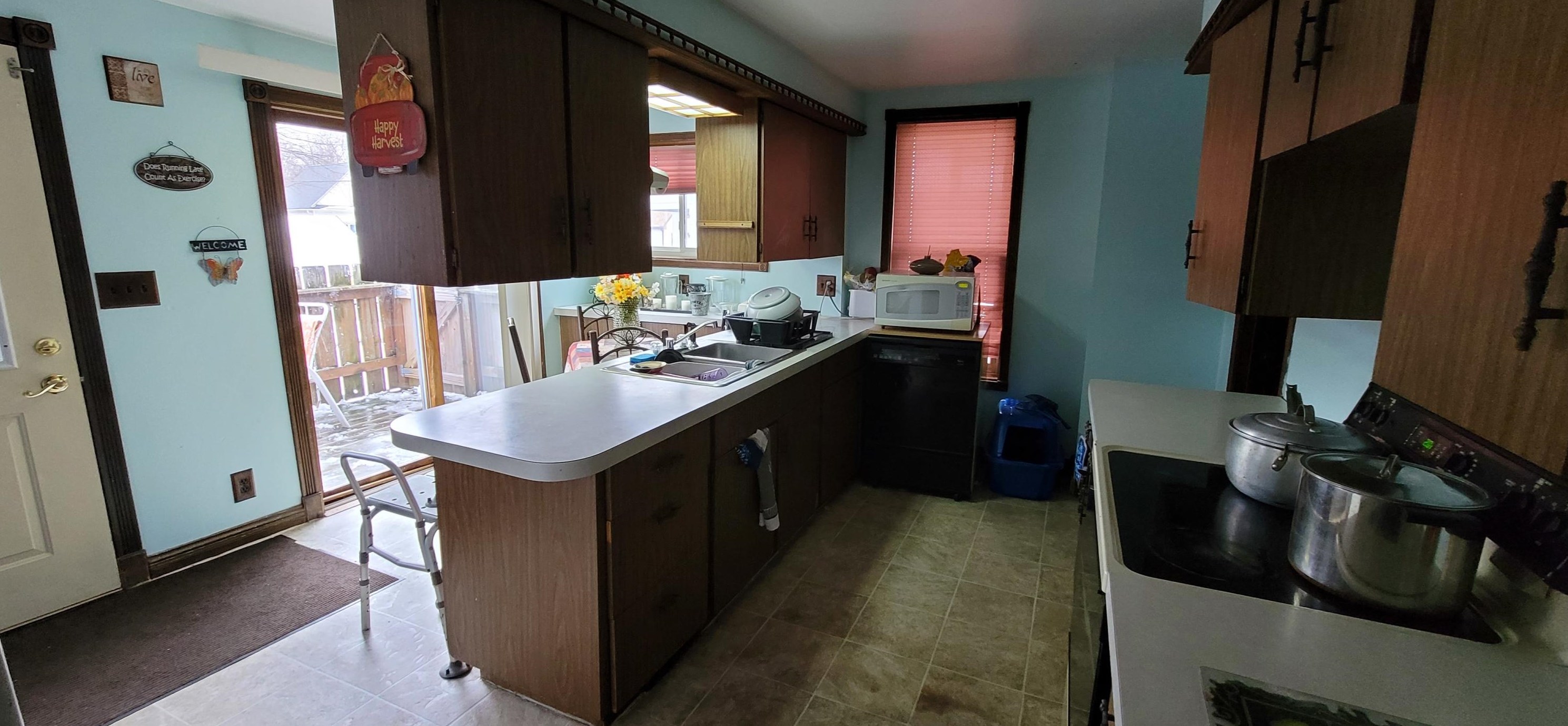 614 Chicago Ave, South Milwaukee, WI 53172-1322