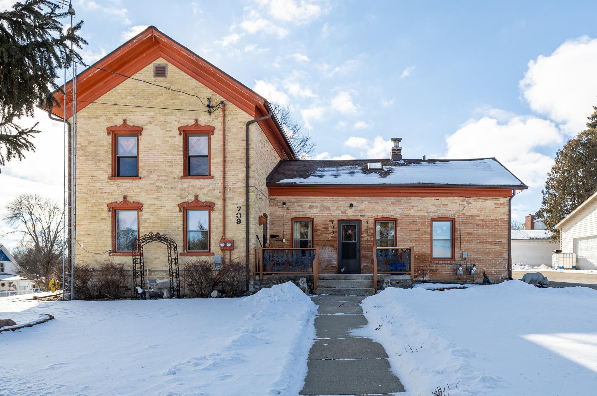 709 Breckenridge St, Mayville, WI 53050-1022