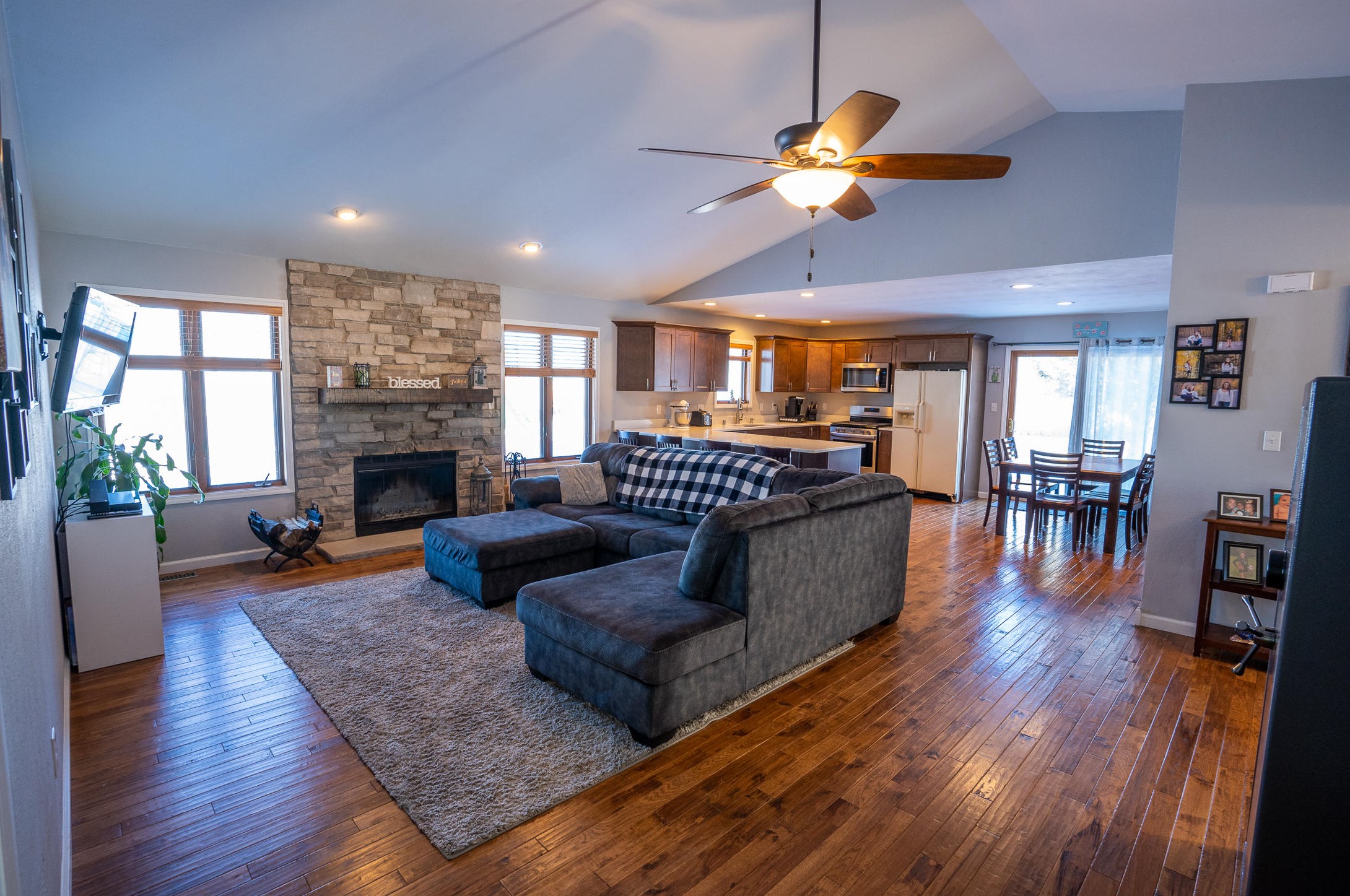 524 Valencia Dr, Delavan, WI 53115-3036