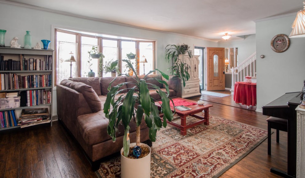 5242 Willowview Rd, Racine, WI 53402-2260