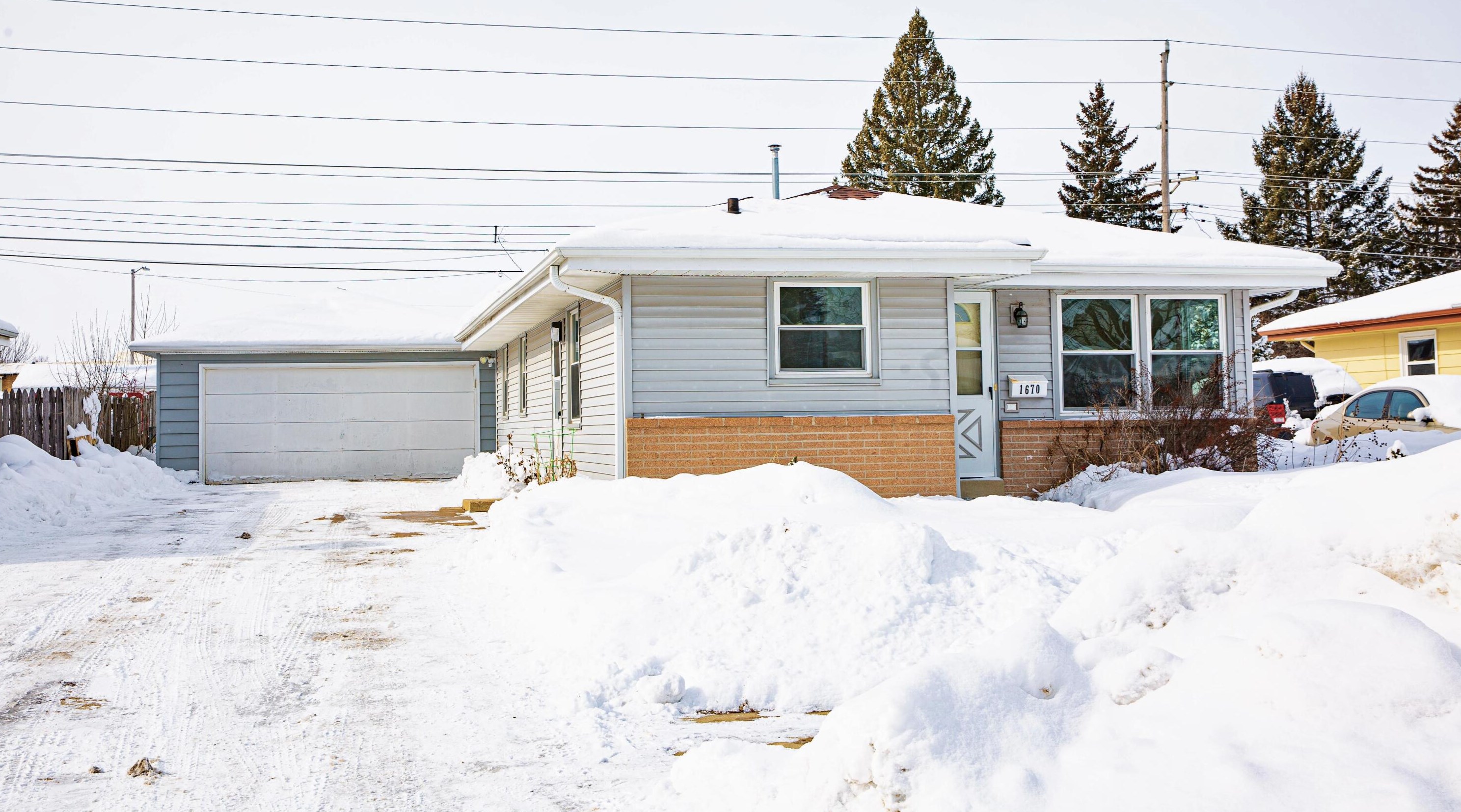 1670 Perry Ave, Racine, WI 53406-4824
