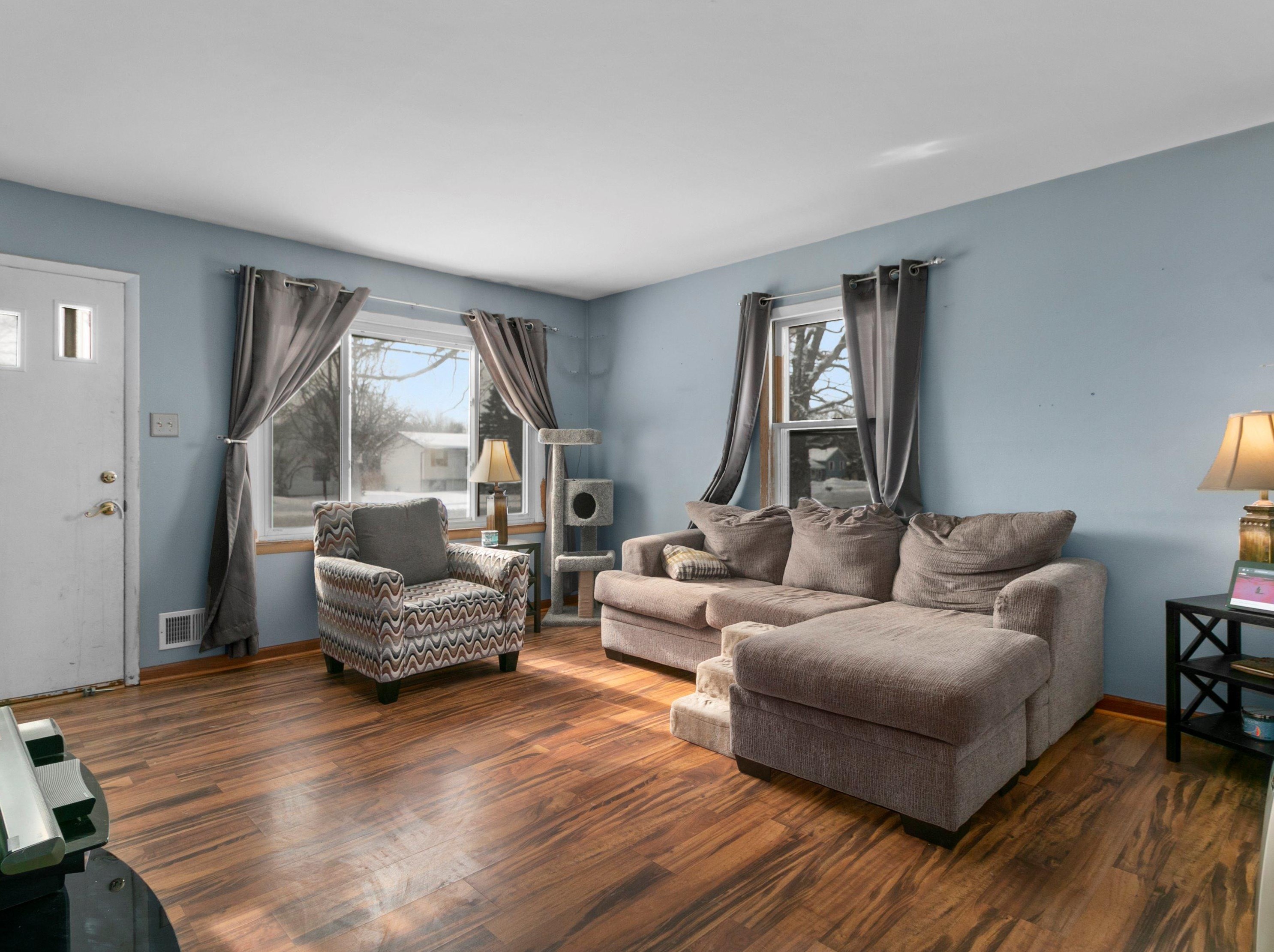 1920 Summit Ave, Waukesha, WI 53188