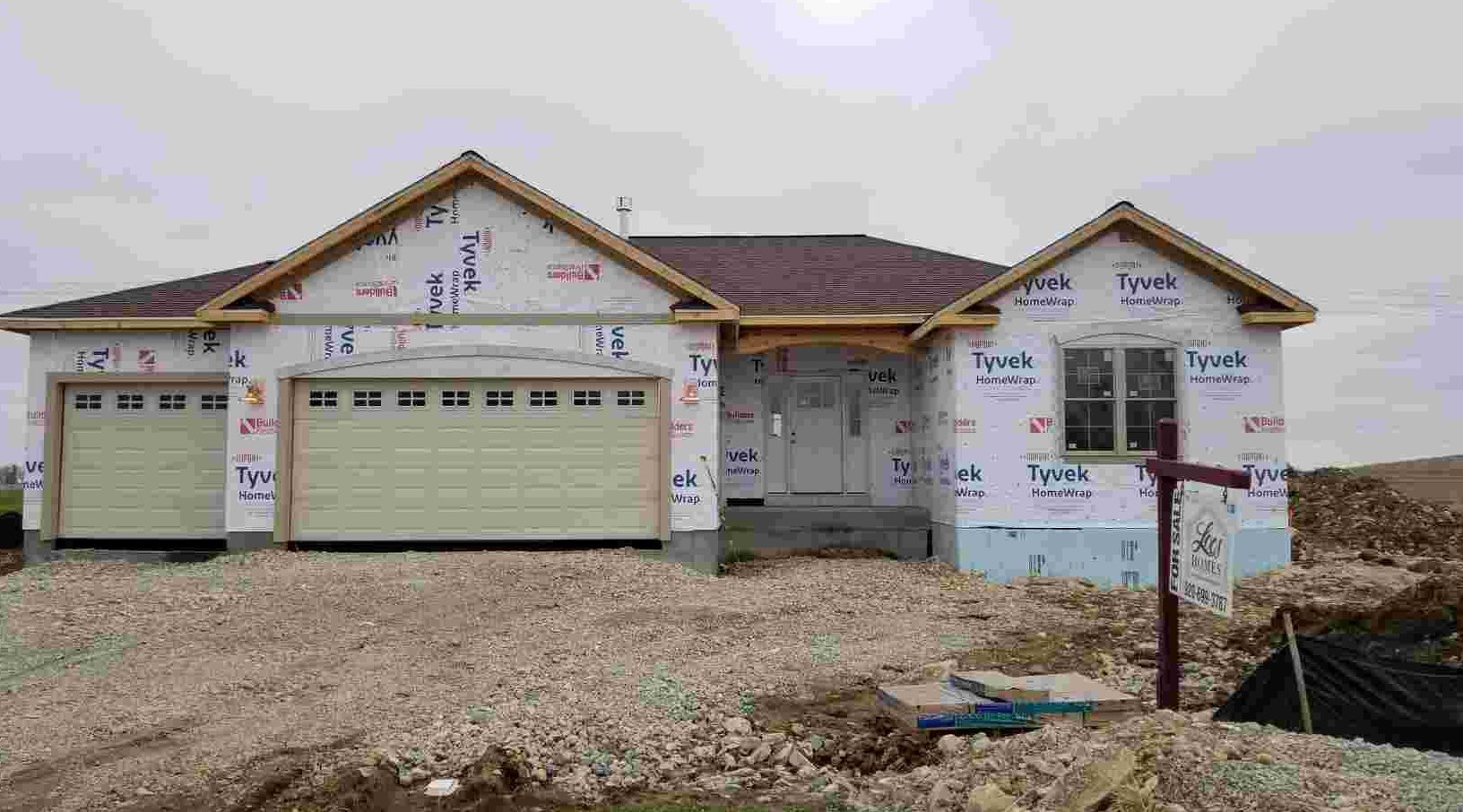 298 Autumn Crest Ln, Lake Mills, WI 53551