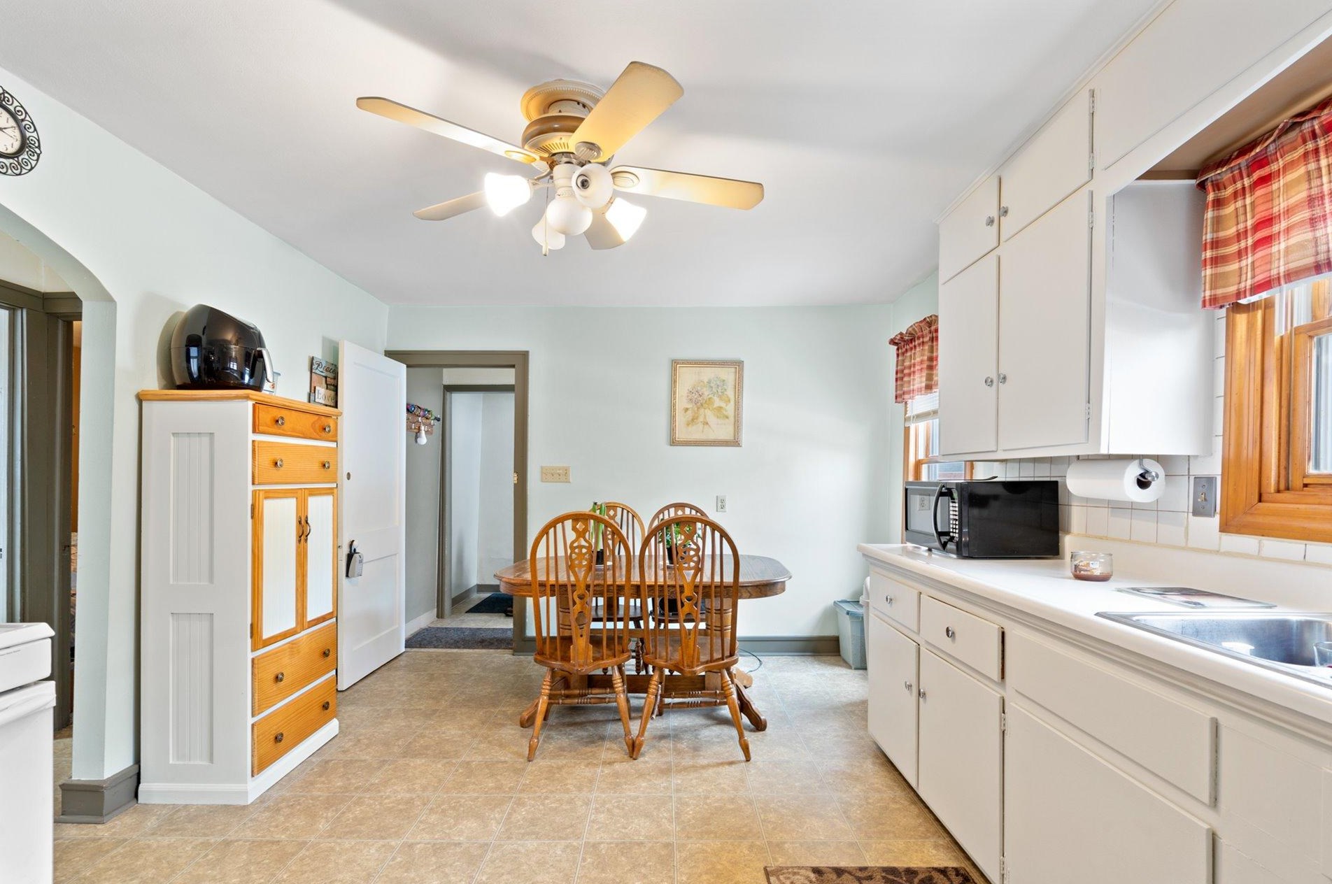 11230 Cleveland Ave, Milwaukee WI 53227-3037 exterior