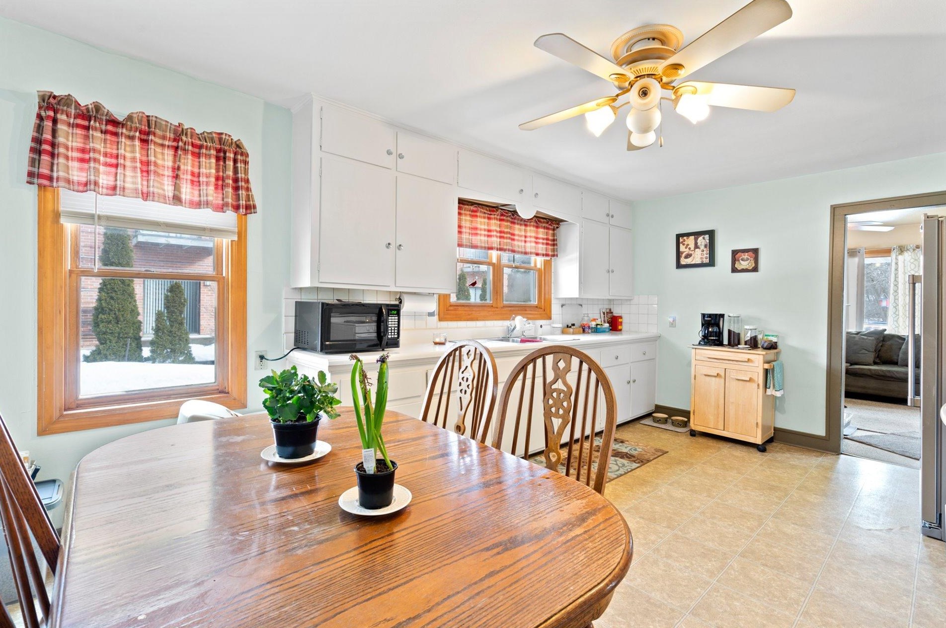 11230 Cleveland Ave, Milwaukee WI 53227-3037 exterior