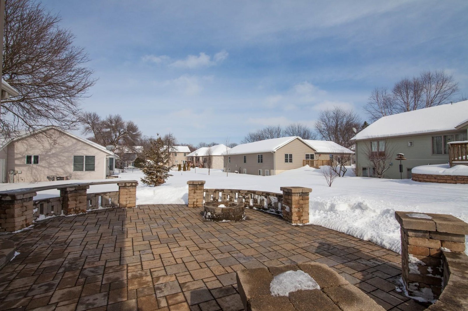 576 Fairway Cir, Jefferson, WI 53549-2121