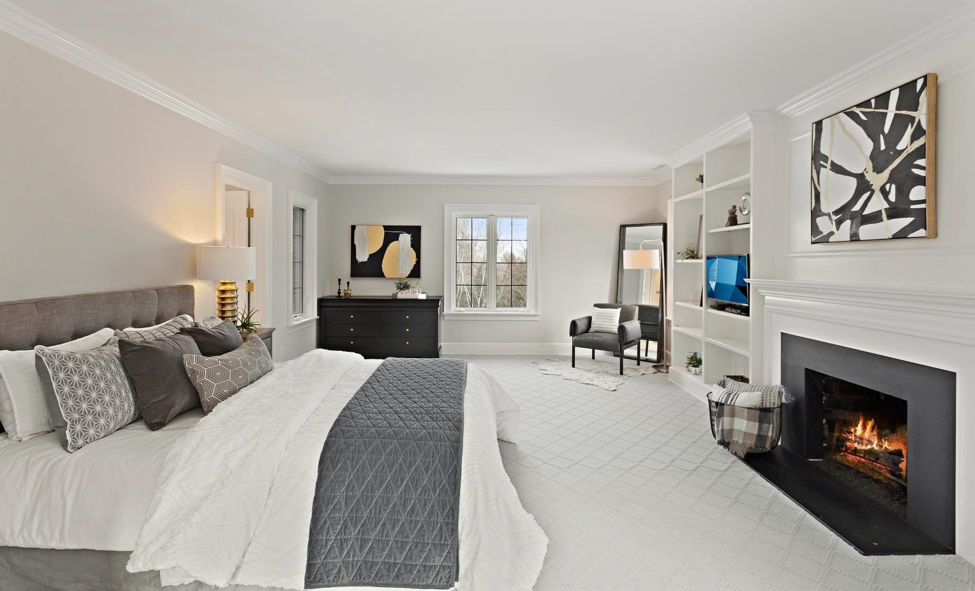 7267 Brg Ln, Milwaukee WI 53217-3627 exterior