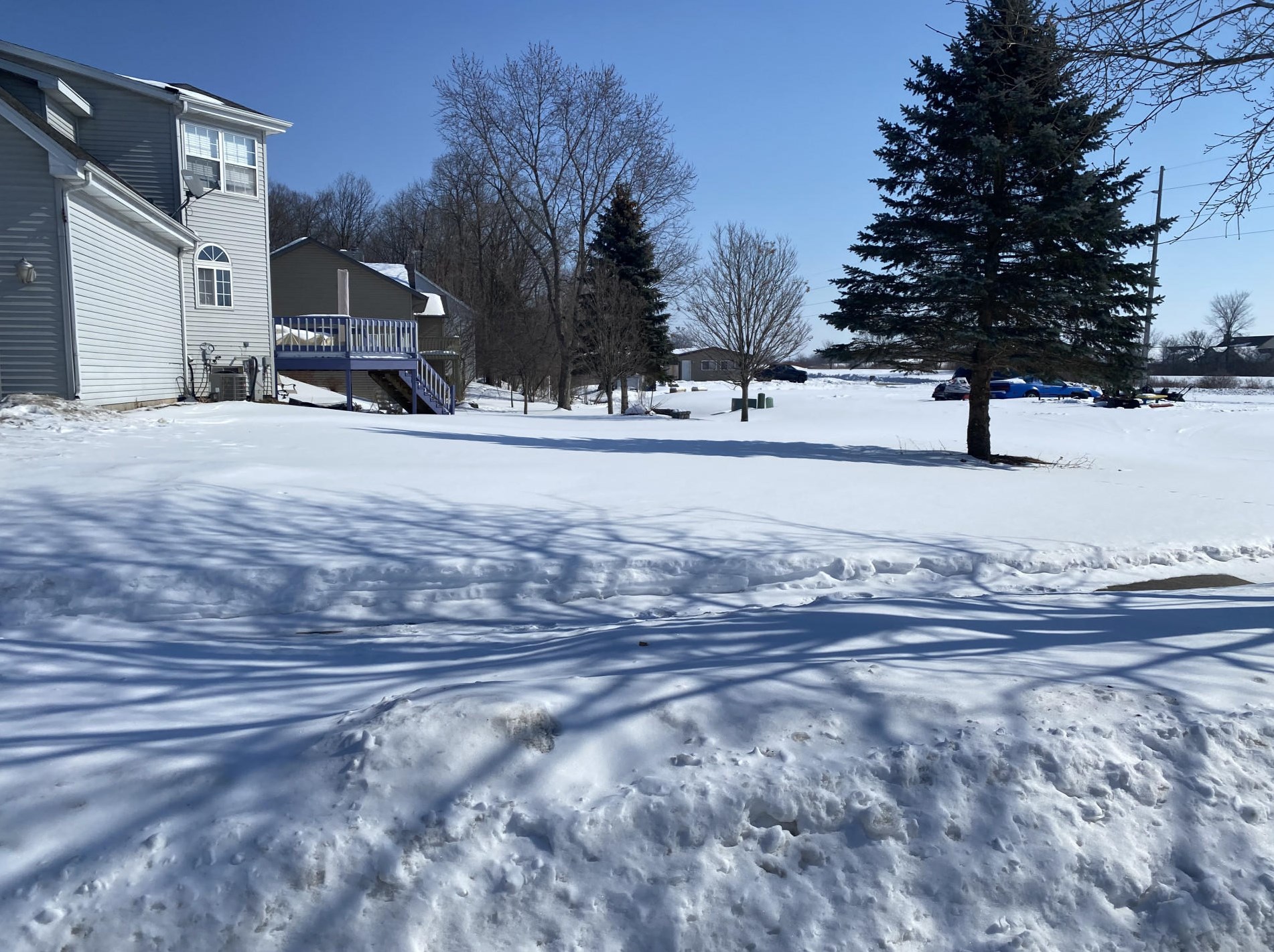 429 Bittersweet Ln, Plymouth, WI 53073-2552