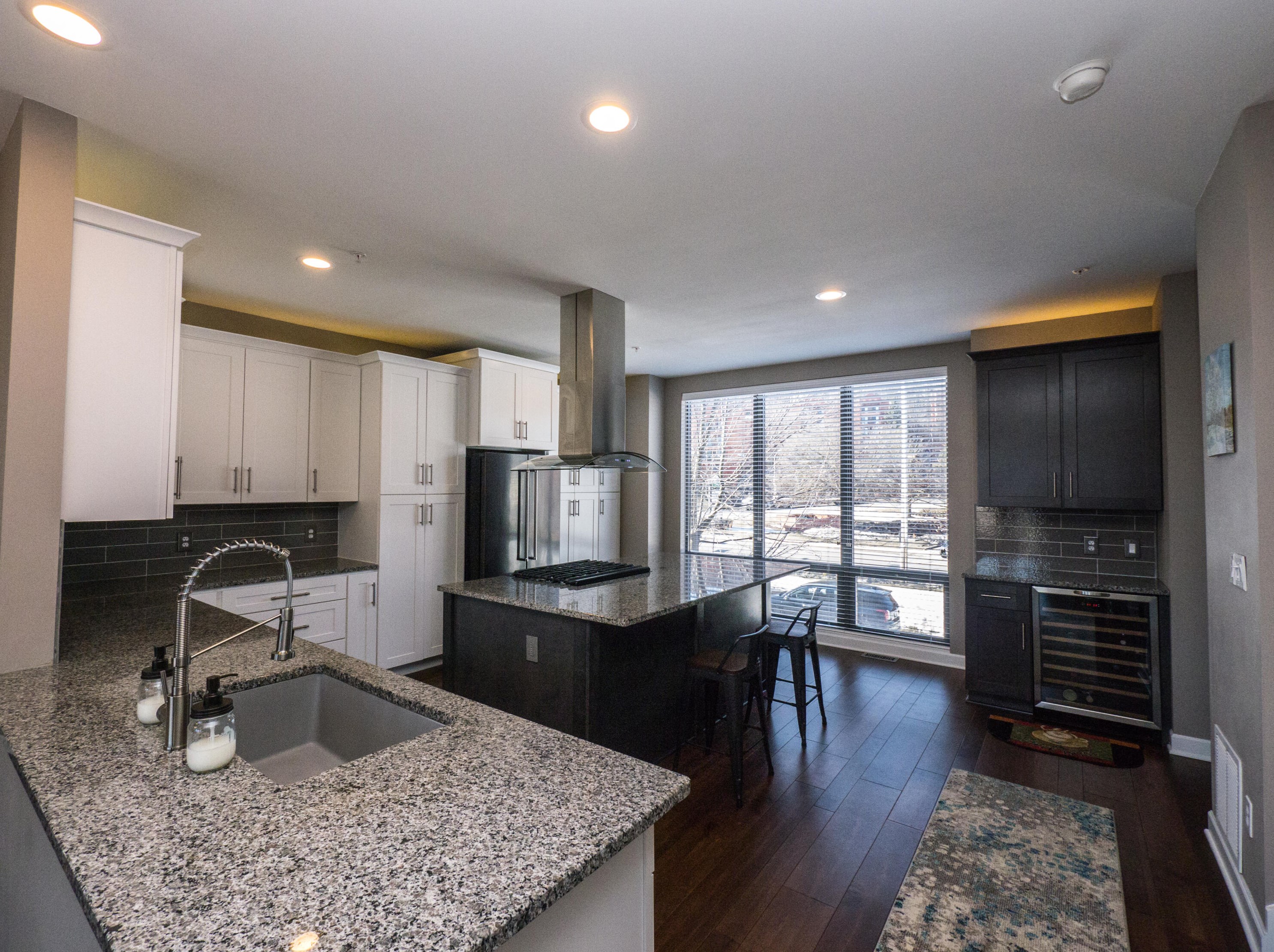 325 Mill Reserve Dr, Waukesha, WI 53188
