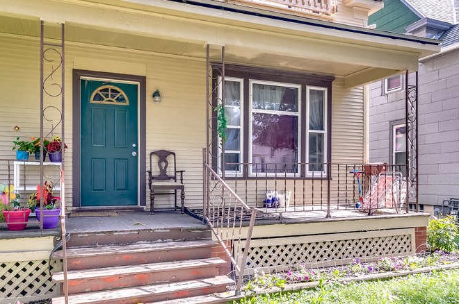 937 Grove Ave, Racine, WI 53405-2539