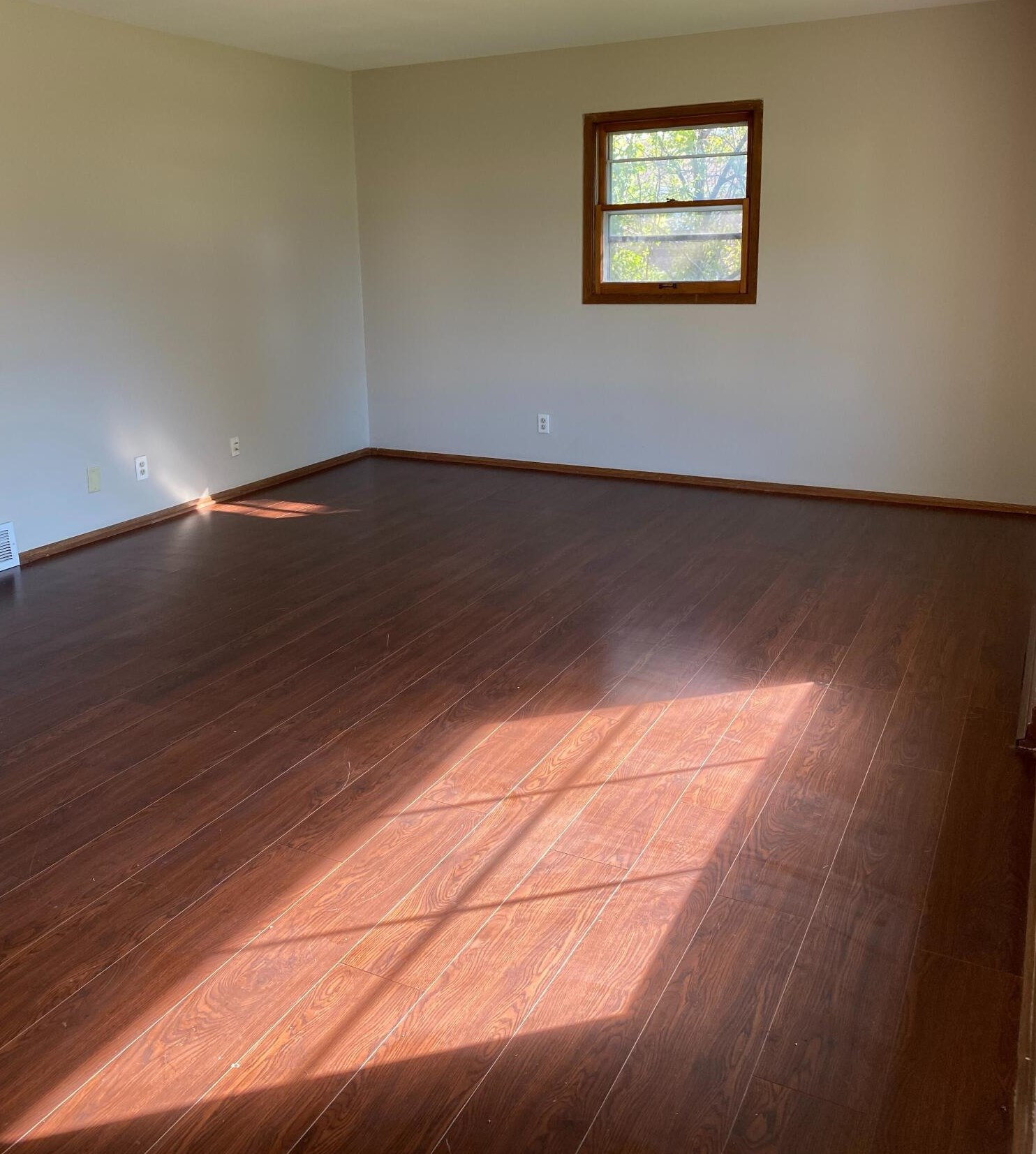3701 Southwood Dr, Racine, WI 53406-5503