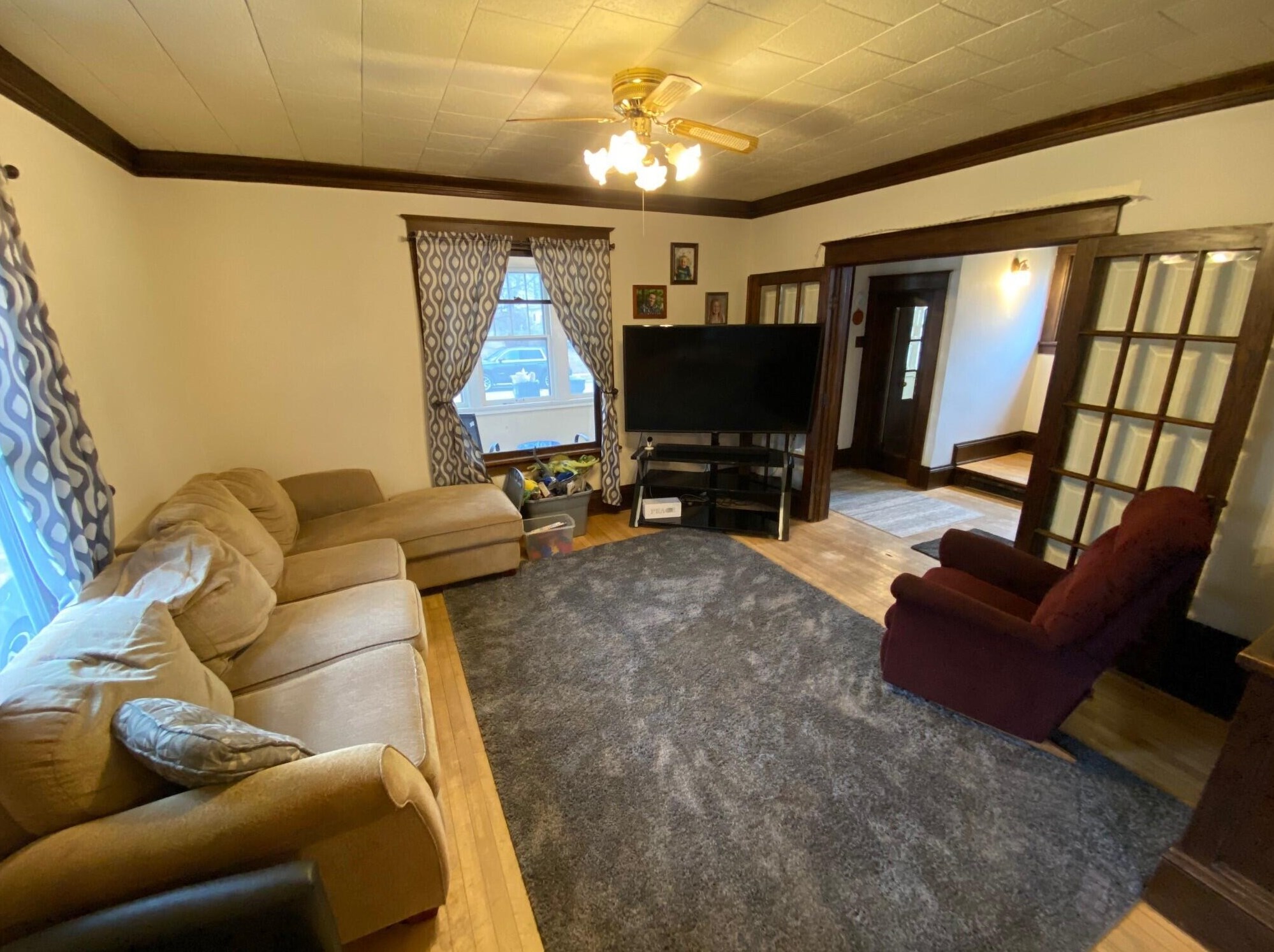 607 Clifford St, Plymouth, WI 53073-2311