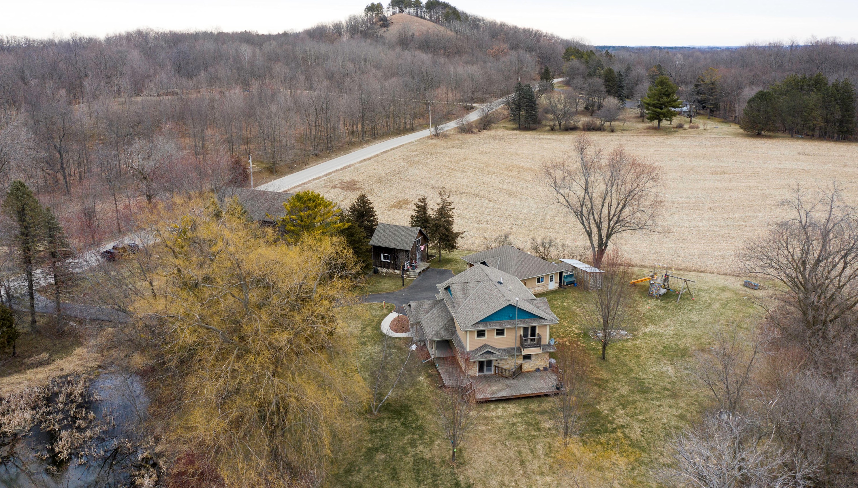 5505 Pleasant Hill Rd, Hartford, WI 53027-9054