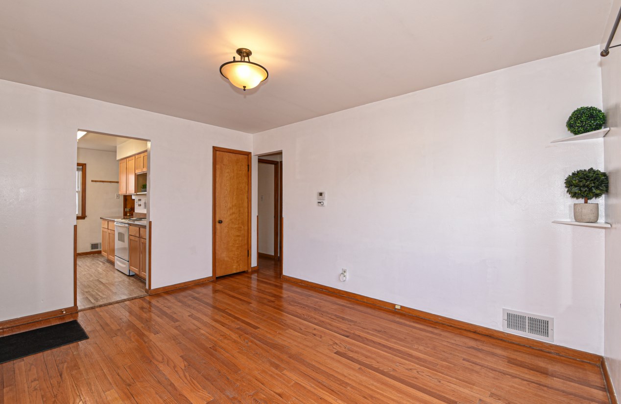 7119 Beloit Rd, Milwaukee WI 53219-1963 exterior