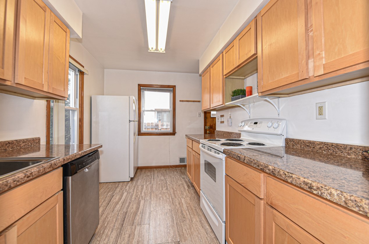 7119 Beloit Rd, Milwaukee WI 53219-1963 exterior